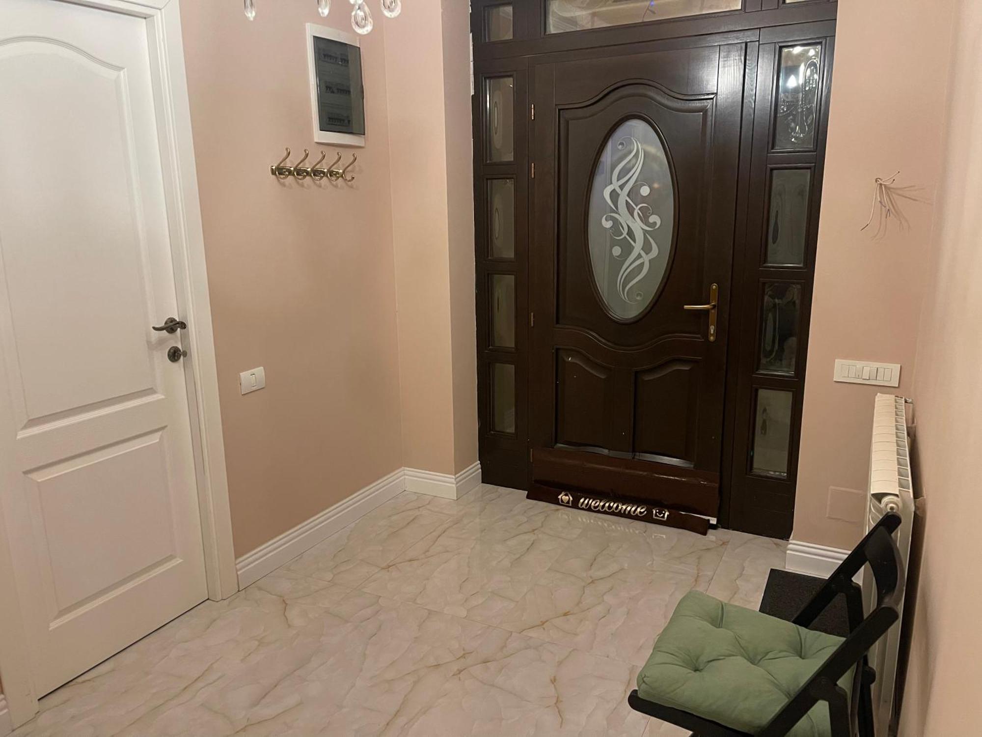 Homestay In A Private House - 5 Min From Therme And Airport *